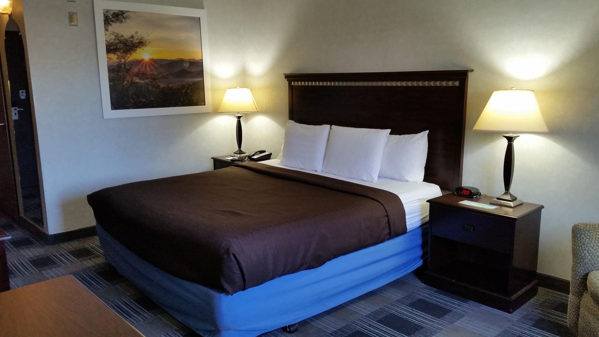 Days Inn & Suites By Wyndham Ванкувер Экстерьер фото