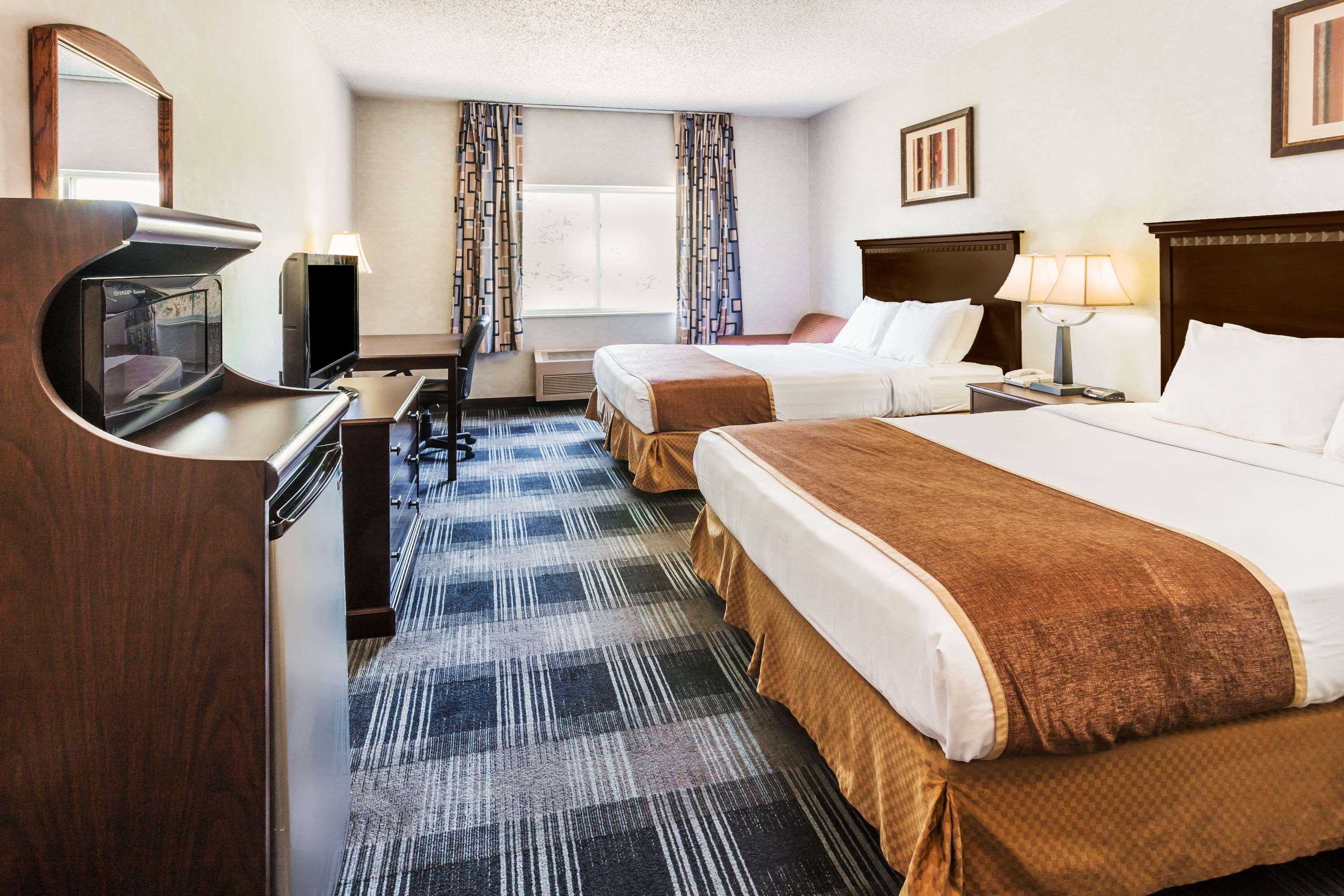Days Inn & Suites By Wyndham Ванкувер Экстерьер фото